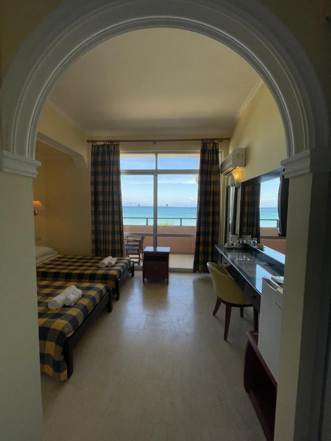 מסונגי Christina Hotel מראה חיצוני תמונה
